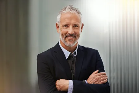 Portrait d’un client témoignant de son expérience avec le cabinet